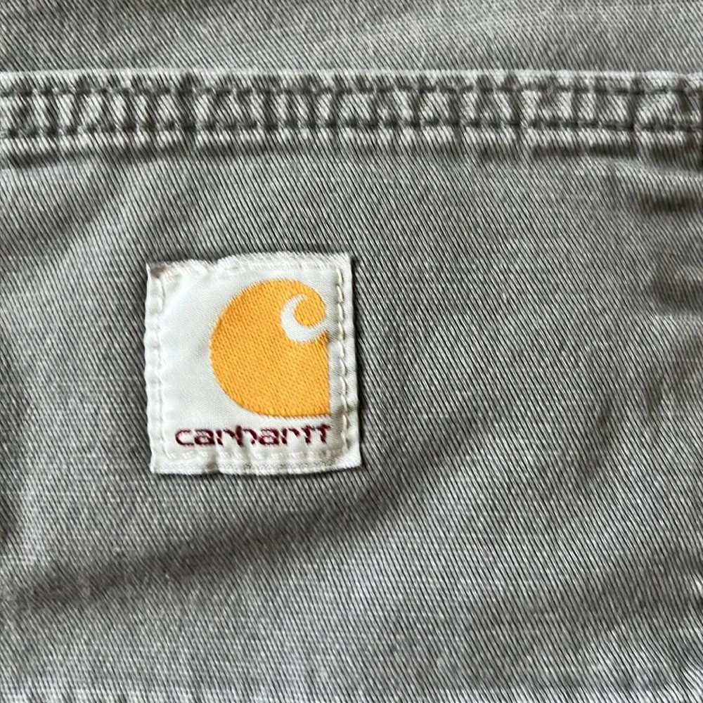 Men’s Carhartt shorts, size 32, gray - Picture 3 of 5